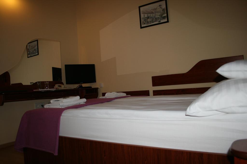 Hotel Szent Gyoergy Fogado Pécs Camera foto