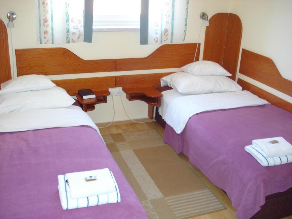 Hotel Szent Gyoergy Fogado Pécs Camera foto