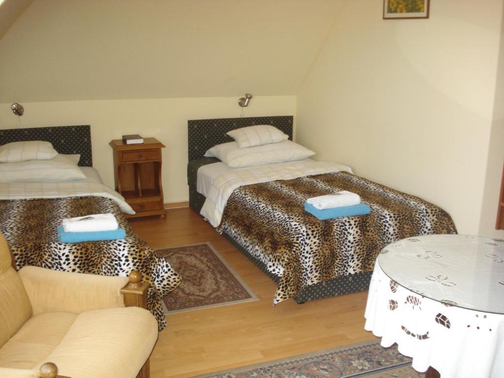 Hotel Szent Gyoergy Fogado Pécs Camera foto